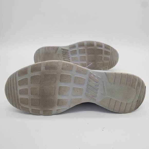 Nike Tanjun Gray Rose Gold Metallic Running Training Shoes Womens Size 8 - Picture 8 of 11